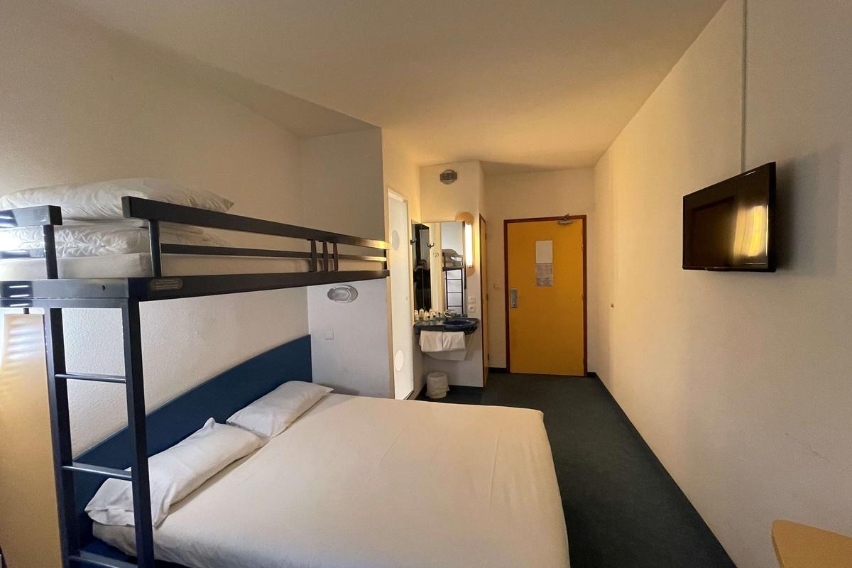 Kyriad Direct Montauban Centre Εξωτερικό φωτογραφία