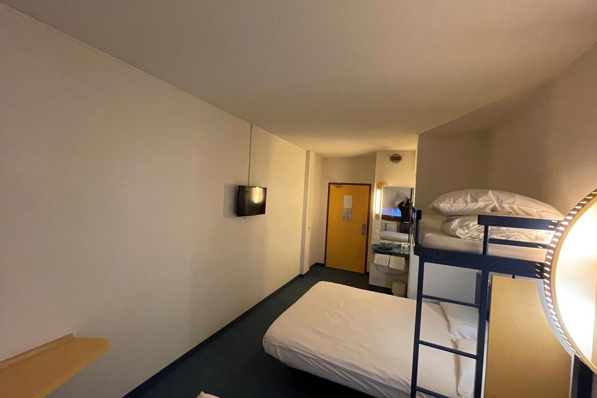 Kyriad Direct Montauban Centre Εξωτερικό φωτογραφία