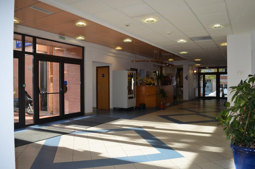Kyriad Direct Montauban Centre Εξωτερικό φωτογραφία