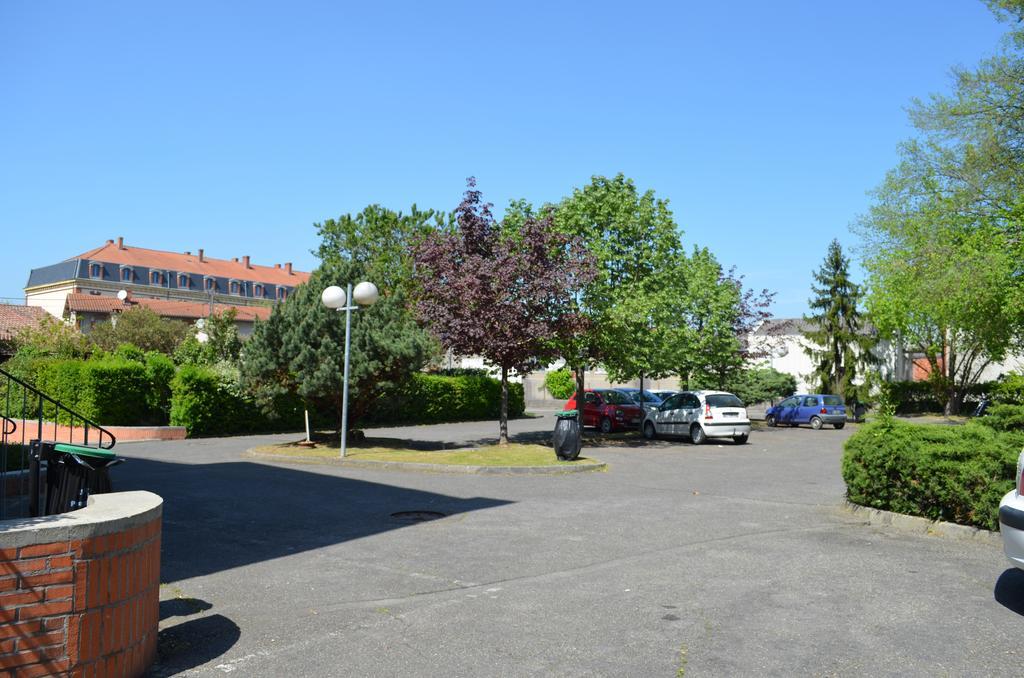 Kyriad Direct Montauban Centre Εξωτερικό φωτογραφία