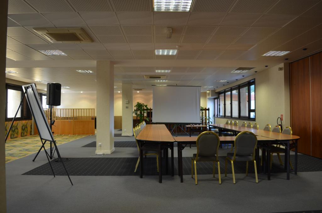 Kyriad Direct Montauban Centre Εξωτερικό φωτογραφία